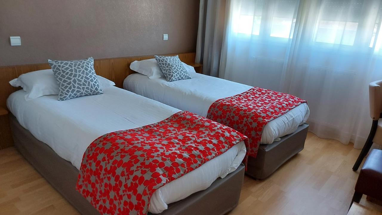 Hotel Brun Saint-Lattier Εξωτερικό φωτογραφία