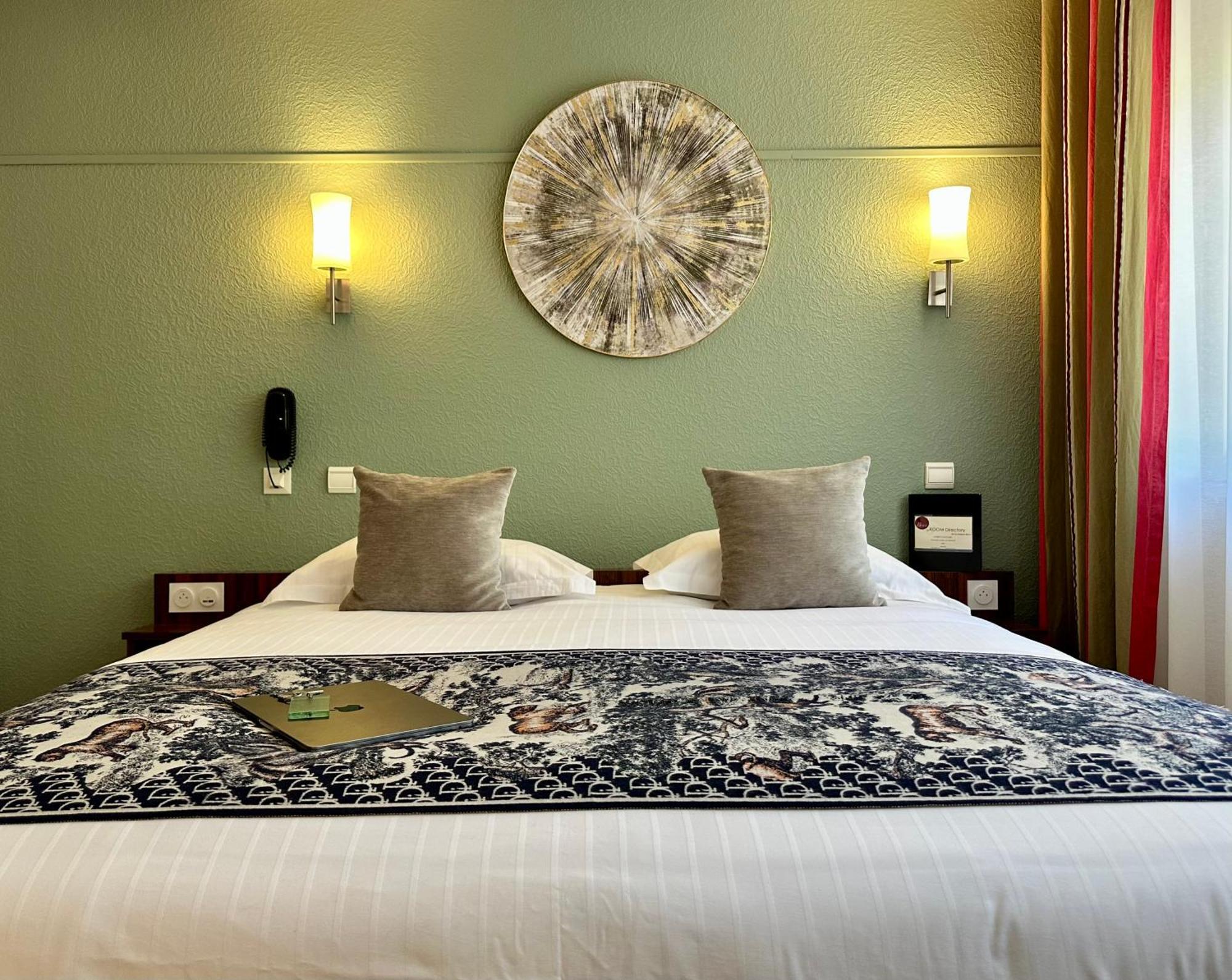 Hotel Brun Saint-Lattier Εξωτερικό φωτογραφία
